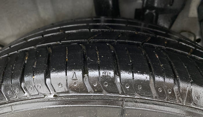 2022 Hyundai NEW I20 ASTA (O) 1.2 MT, Petrol, Manual, 19,783 km, Left Rear Tyre Tread