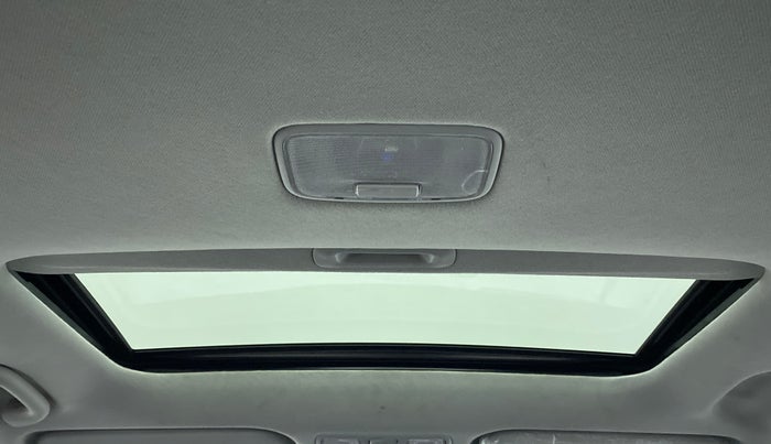 2022 Hyundai NEW I20 ASTA (O) 1.2 MT, Petrol, Manual, 19,783 km, Moonroof/ Sunroof