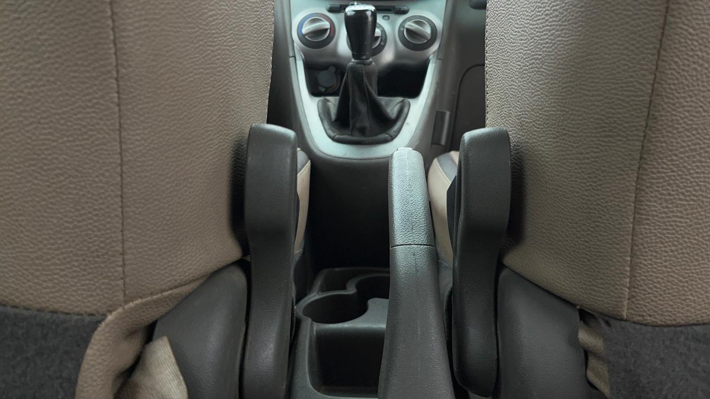 2014 Hyundai i10 MAGNA 1.1, Petrol, Manual, 65,506 km, Driver Side Adjustment Panel