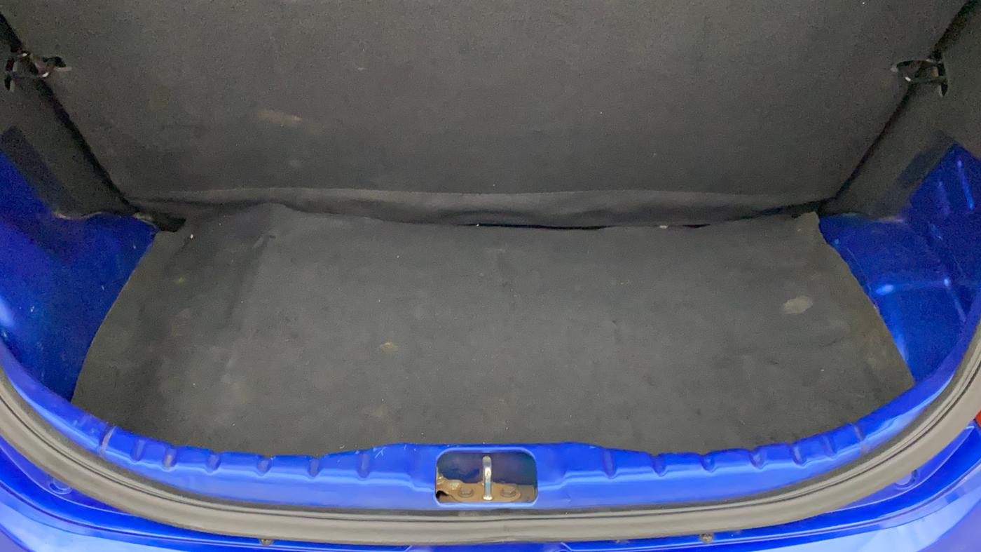 2013 Hyundai Eon ERA +, Petrol, Manual, 60,310 km, Boot Inside
