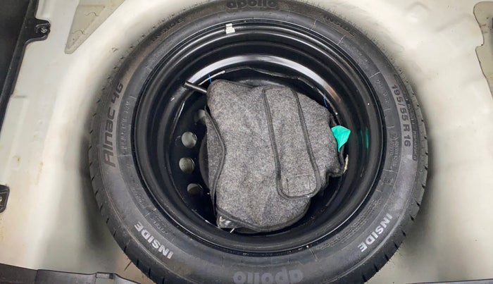 2016 Hyundai Elite i20 ASTA 1.2 (O), Petrol, Manual, 57,144 km, Spare Tyre