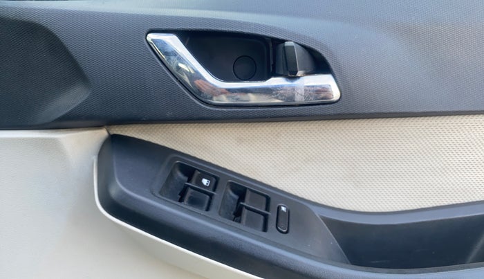 2023 Tata TIGOR XZ PLUS PETROL, Petrol, Manual, 77,783 km, Driver Side Door Panels Control