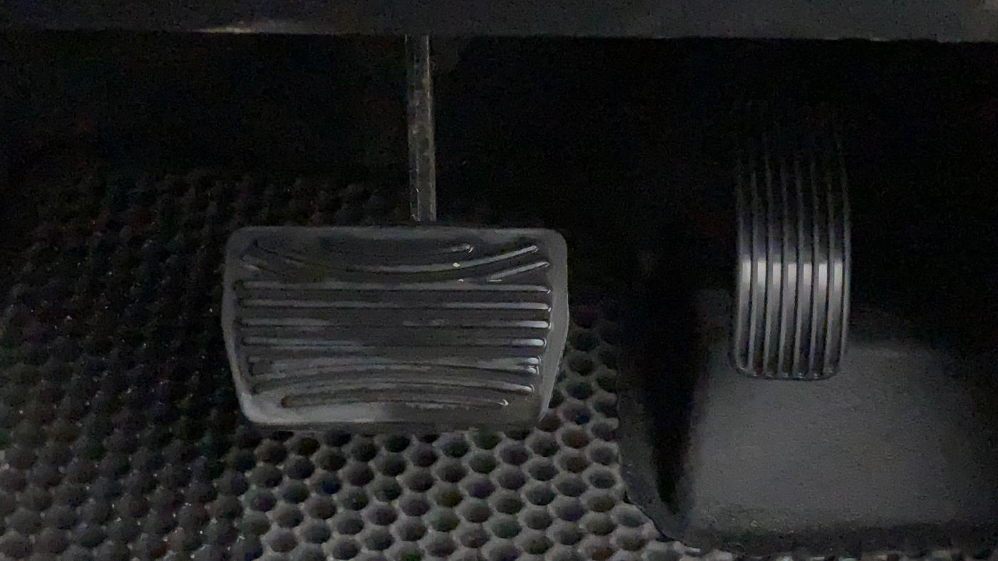 2021 Mahindra Thar LX D 4WD AT CONVERTIBLE, Diesel, Automatic, 8,196 km, Pedals