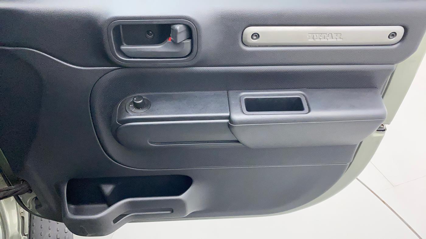 2021 Mahindra Thar LX D 4WD AT CONVERTIBLE, Diesel, Automatic, 8,196 km, Driver Side Door Panels Control