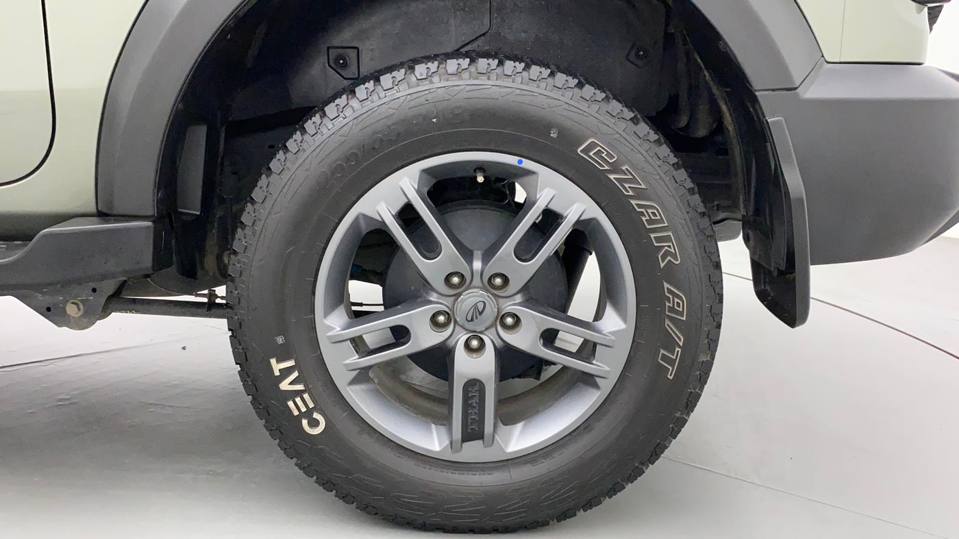2021 Mahindra Thar LX D 4WD AT CONVERTIBLE, Diesel, Automatic, 8,196 km, Left Rear Wheel