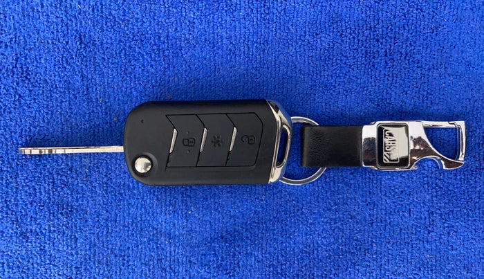 2021 Mahindra Thar LX D 4WD AT CONVERTIBLE, Diesel, Automatic, 8,196 km, Key Close Up