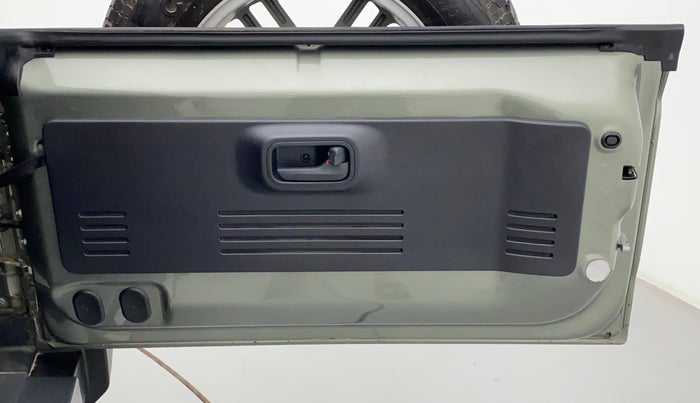 2021 Mahindra Thar LX D 4WD AT CONVERTIBLE, Diesel, Automatic, 8,196 km, Boot Door Open