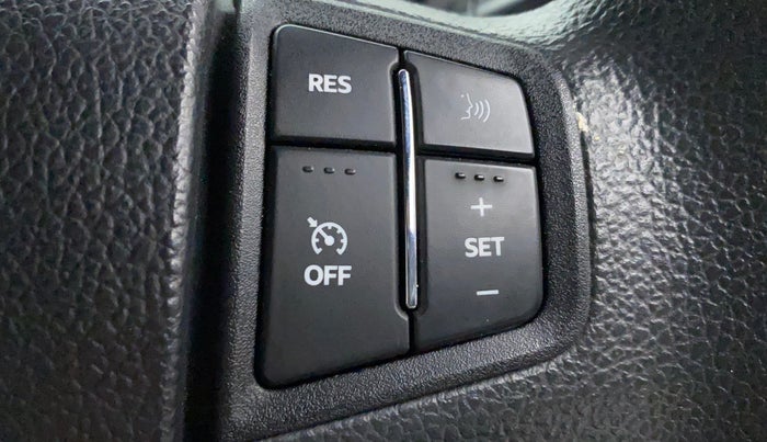 2021 Mahindra Thar LX D 4WD AT CONVERTIBLE, Diesel, Automatic, 8,196 km, Adaptive Cruise Control