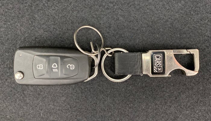 2018 Tata TIAGO NRG PETROL, Petrol, Manual, 10,552 km, Key Close Up