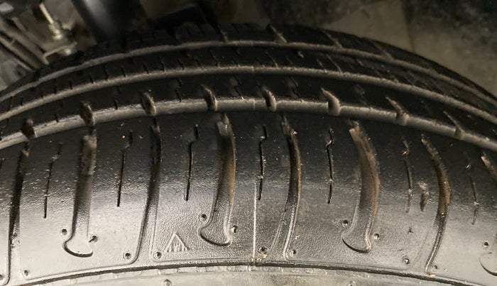 2018 Tata TIAGO NRG PETROL, Petrol, Manual, 10,552 km, Left Front Tyre Tread