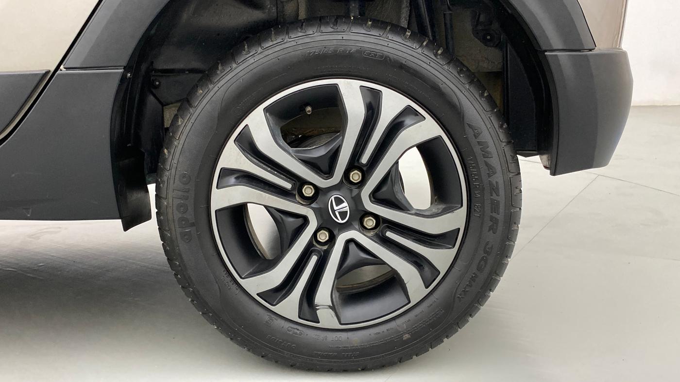 2018 Tata TIAGO NRG PETROL, Petrol, Manual, 10,552 km, Left Rear Wheel