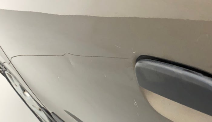 2017 Maruti Wagon R 1.0 LXI CNG, CNG, Manual, 70,007 km, Front passenger door - Slightly dented