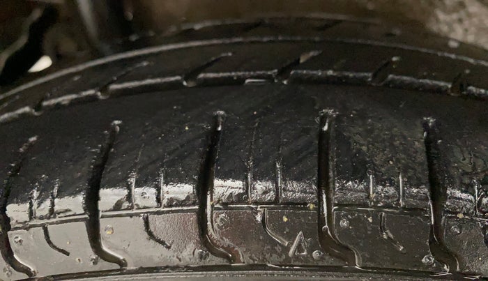 2017 Maruti Wagon R 1.0 LXI CNG, CNG, Manual, 70,007 km, Right Rear Tyre Tread