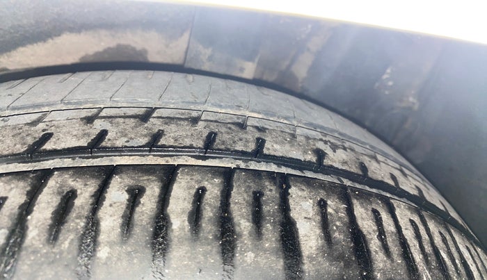 2014 Hyundai Xcent S 1.2, Petrol, Manual, 72,265 km, Left Rear Tyre Tread