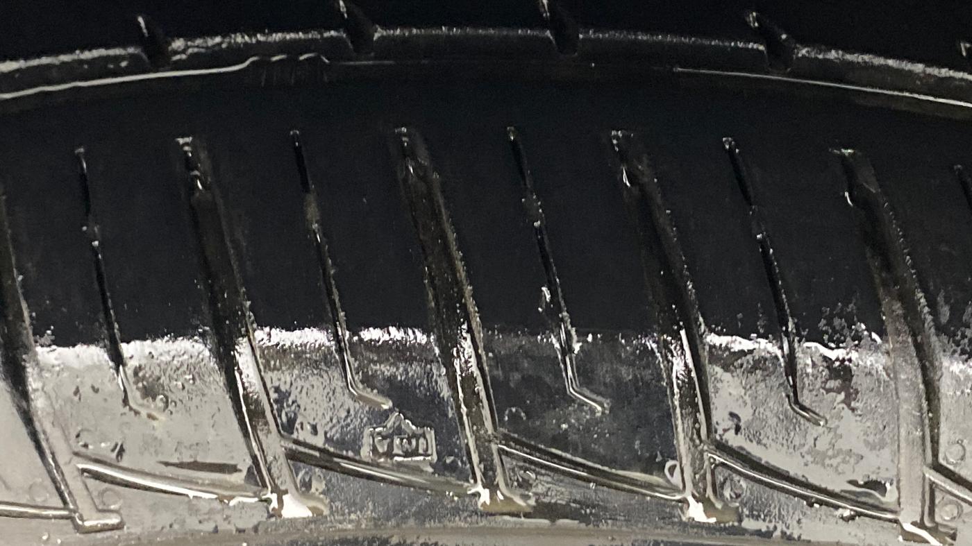 2019 Mahindra MARAZZO M2 8 STR, Diesel, Manual, 33,351 km, Left Front Tyre Tread