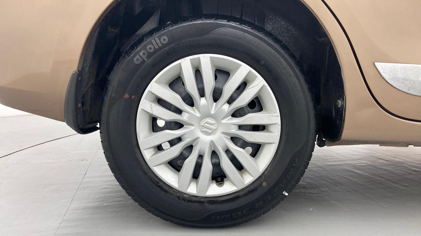 2018 Maruti Dzire VDI, Diesel, Manual, 64,722 km, Right Rear Wheel