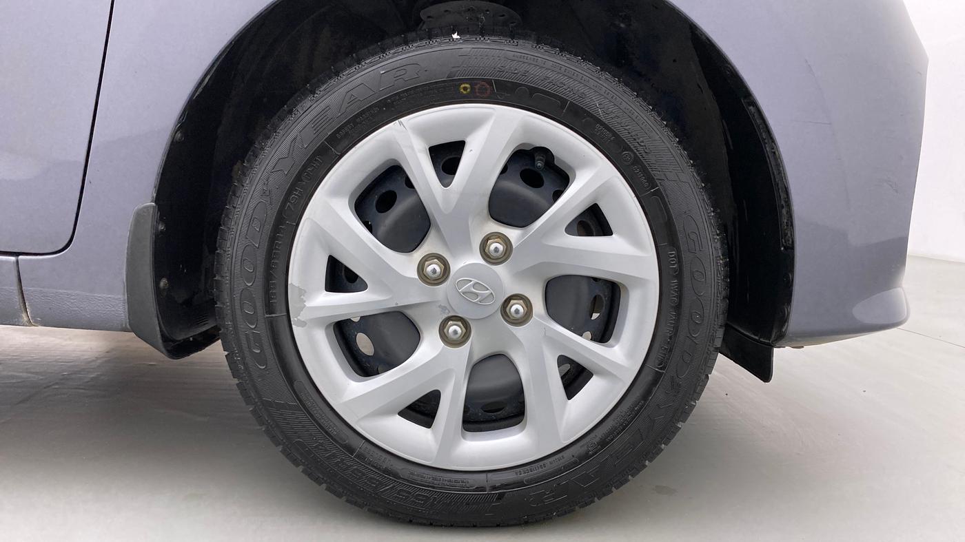 2017 Hyundai Grand i10 SPORTZ 1.2 KAPPA VTVT, Petrol, Manual, 36,038 km, Right Front Wheel
