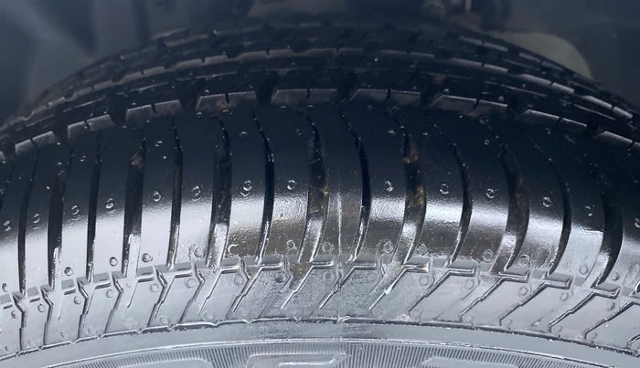 2016 Ford Ecosport 1.5 TITANIUM TI VCT AT, Petrol, Automatic, 39,311 km, Left Front Tyre Tread