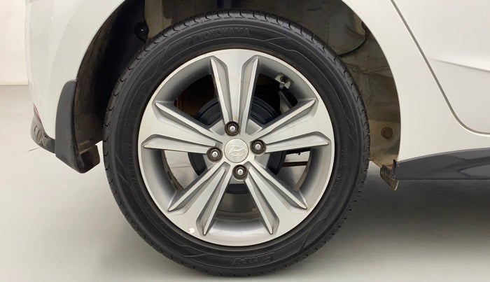 2021 Hyundai NEW I20 ASTA 1.2 MT, Petrol, Manual, 51,250 km, Right Rear Wheel