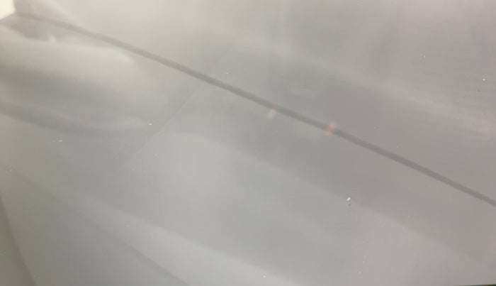 2021 Hyundai NEW I20 ASTA 1.2 MT, Petrol, Manual, 51,250 km, Front windshield - Minor spot on windshield