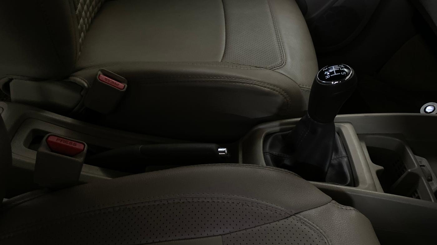2022 Maruti Ertiga VXI SHVS, Petrol, Manual, 21,372 km, Gear Lever