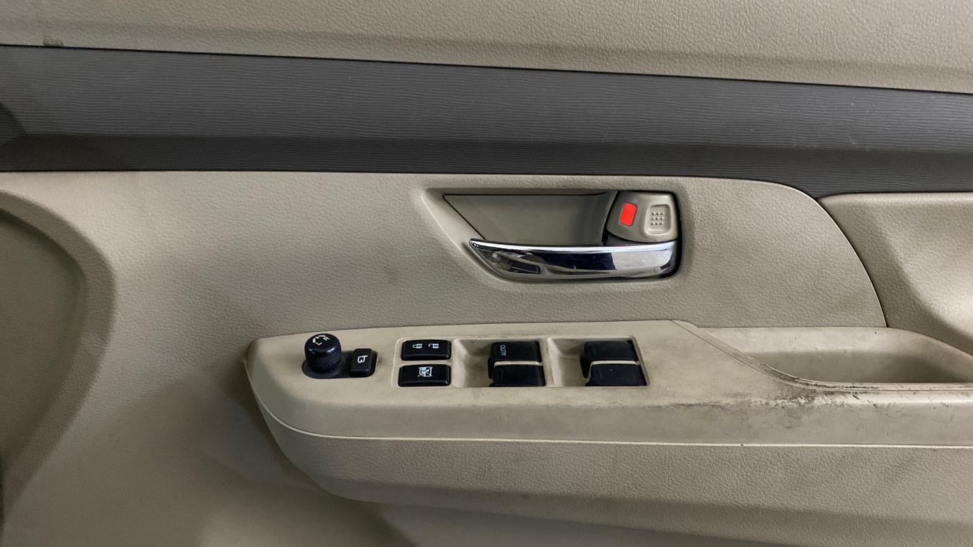 2022 Maruti Ertiga VXI SHVS, Petrol, Manual, 21,372 km, Driver Side Door Panels Control