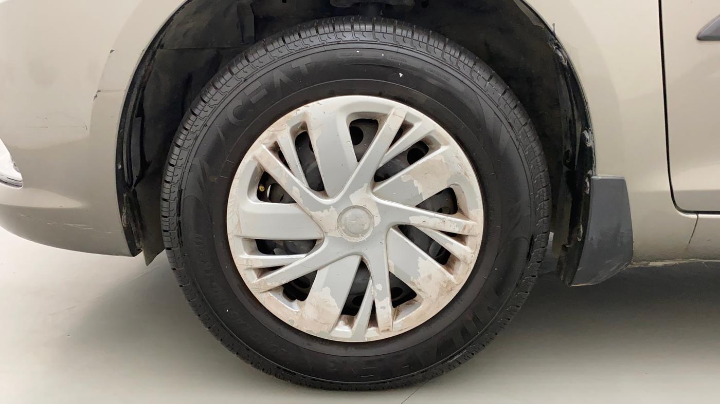 2015 Maruti Swift Dzire VXI, Petrol, Manual, 65,480 km, Left Front Wheel