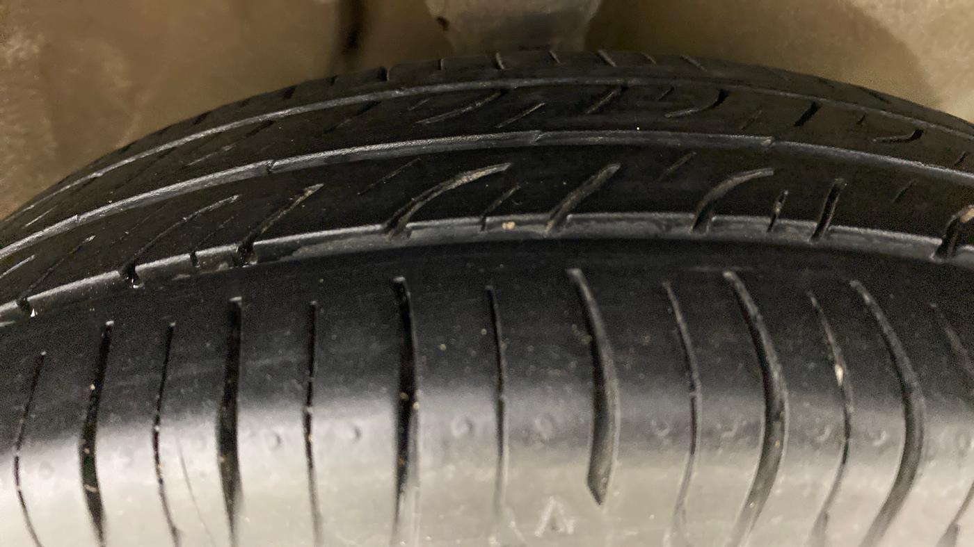 2017 Maruti Alto 800 VXI, Petrol, Manual, 56,231 km, Right Front Tyre Tread