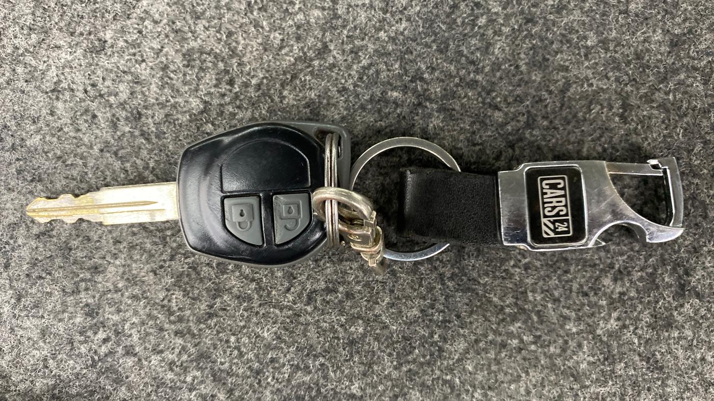 2017 Maruti Alto 800 VXI, Petrol, Manual, 56,231 km, Key Close Up