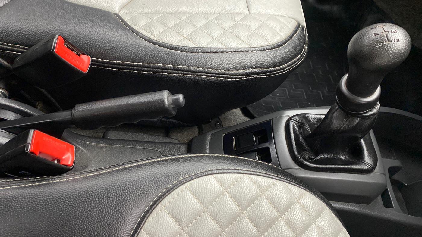 2017 Maruti Alto 800 VXI, Petrol, Manual, 56,231 km, Gear Lever
