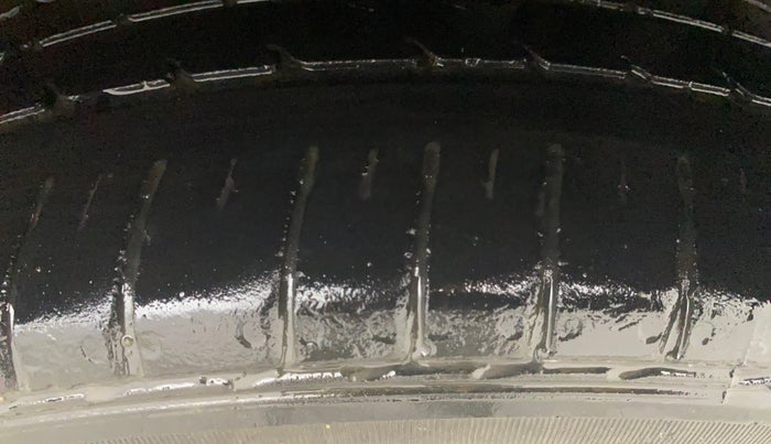 2015 Hyundai Elite i20 ASTA 1.4 CRDI, Diesel, Manual, 1,00,232 km, Left Rear Tyre Tread