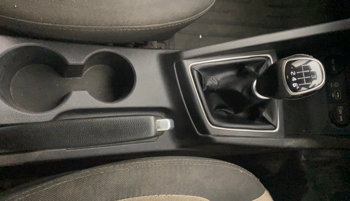 2015 Hyundai Elite i20 ASTA 1.4 CRDI, Diesel, Manual, 1,00,232 km, Gear Lever