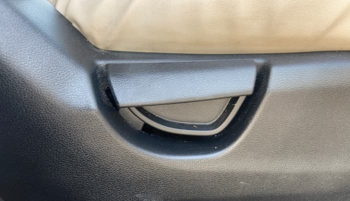 2019 Hyundai NEW SANTRO SPORTZ AMT, Petrol, Automatic, 16,913 km, Driver Side Adjustment Panel
