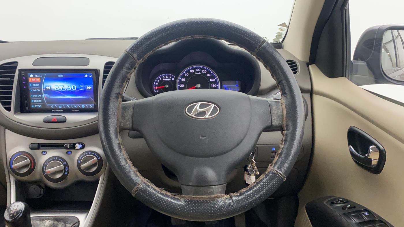 2013 Hyundai i10 MAGNA 1.2, Petrol, Manual, 38,141 km, Steering Wheel Close Up