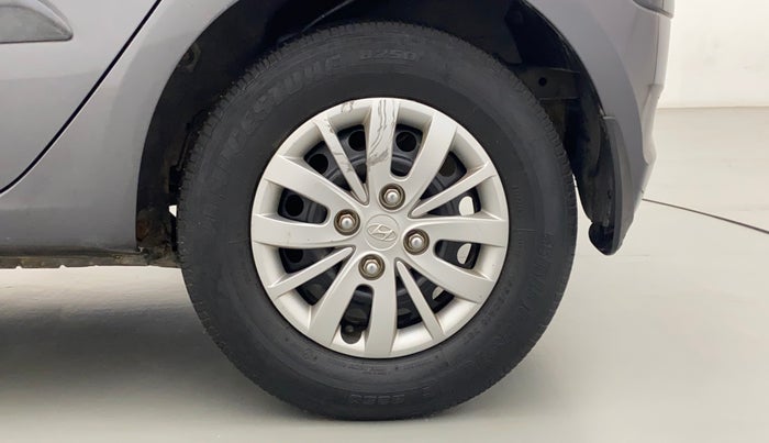 2013 Hyundai i10 MAGNA 1.2, Petrol, Manual, 38,141 km, Left Rear Wheel