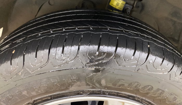 2015 Ford Ecosport TREND 1.5L DIESEL, Diesel, Manual, 76,957 km, Left Front Tyre Tread