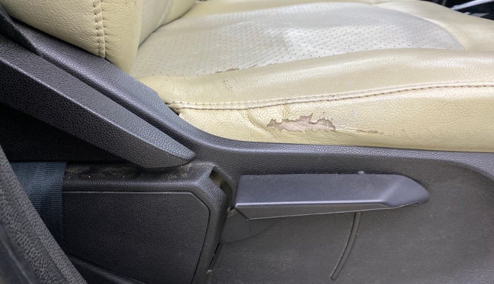 2015 Ford Ecosport TREND 1.5L DIESEL, Diesel, Manual, 76,957 km, Driver Side Adjustment Panel