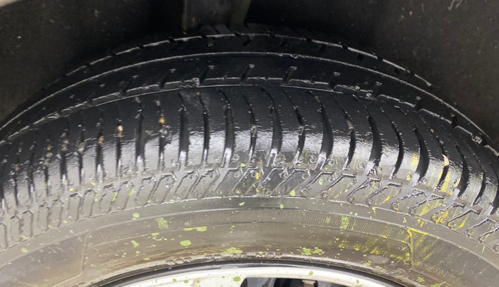 2015 Ford Ecosport TREND 1.5L DIESEL, Diesel, Manual, 76,957 km, Right Rear Tyre Tread