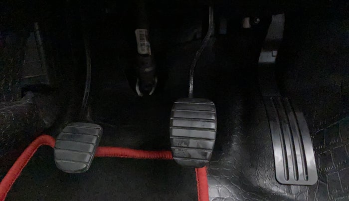 2020 Renault Duster RXS 1.5 PETROL MT, Petrol, Manual, 12,553 km, Pedals