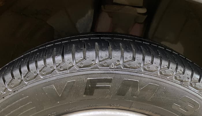 2016 Renault Kwid RXT 0.8, Petrol, Manual, 52,504 km, Right Front Tyre Tread