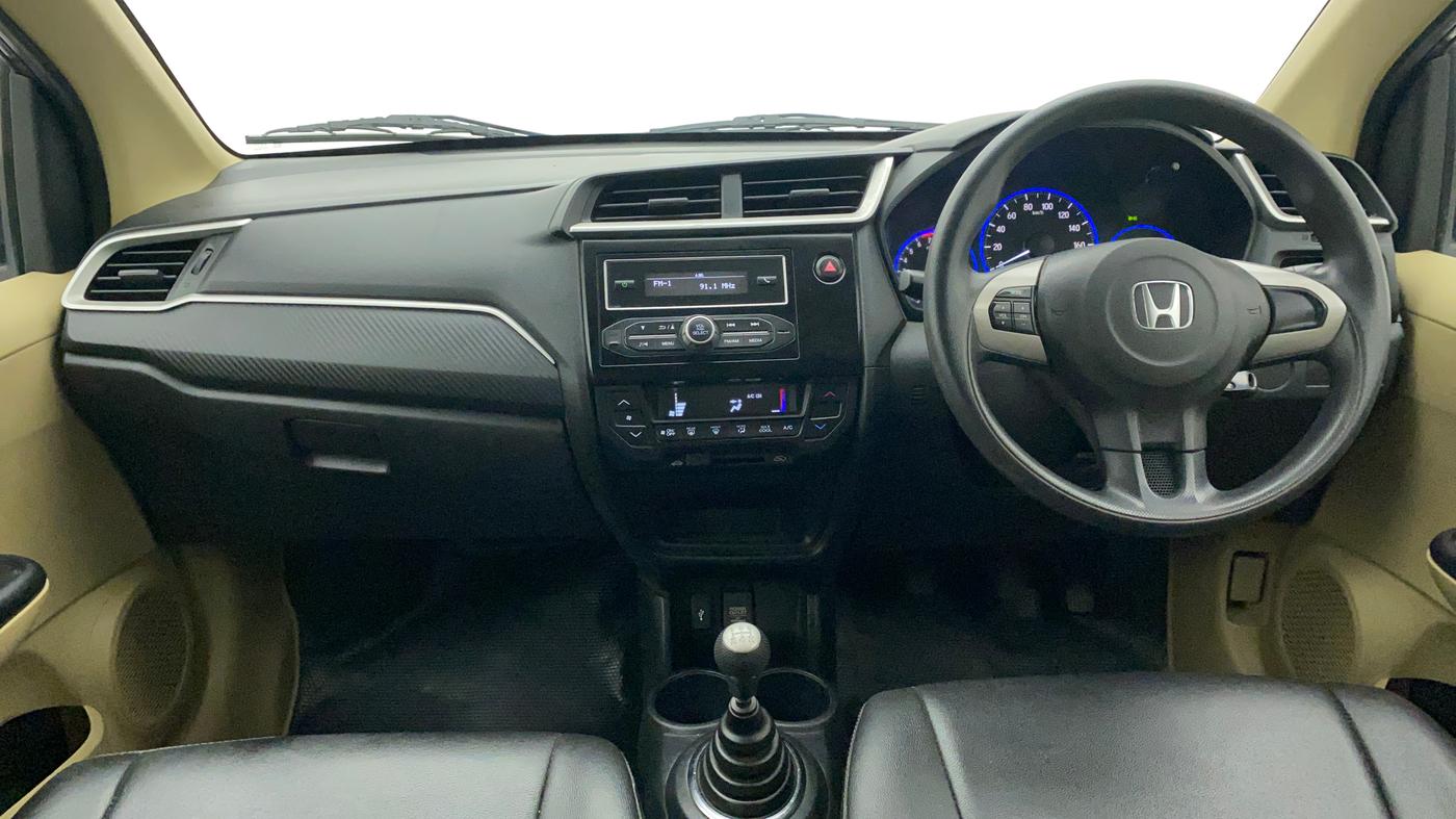 2017 Honda Brio S MT, Petrol, Manual, 44,506 km, Dashboard