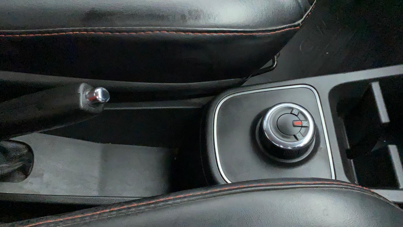 2019 Renault Kwid RXT 1.0 AMT (O), Petrol, Automatic, 32,432 km, Gear Lever