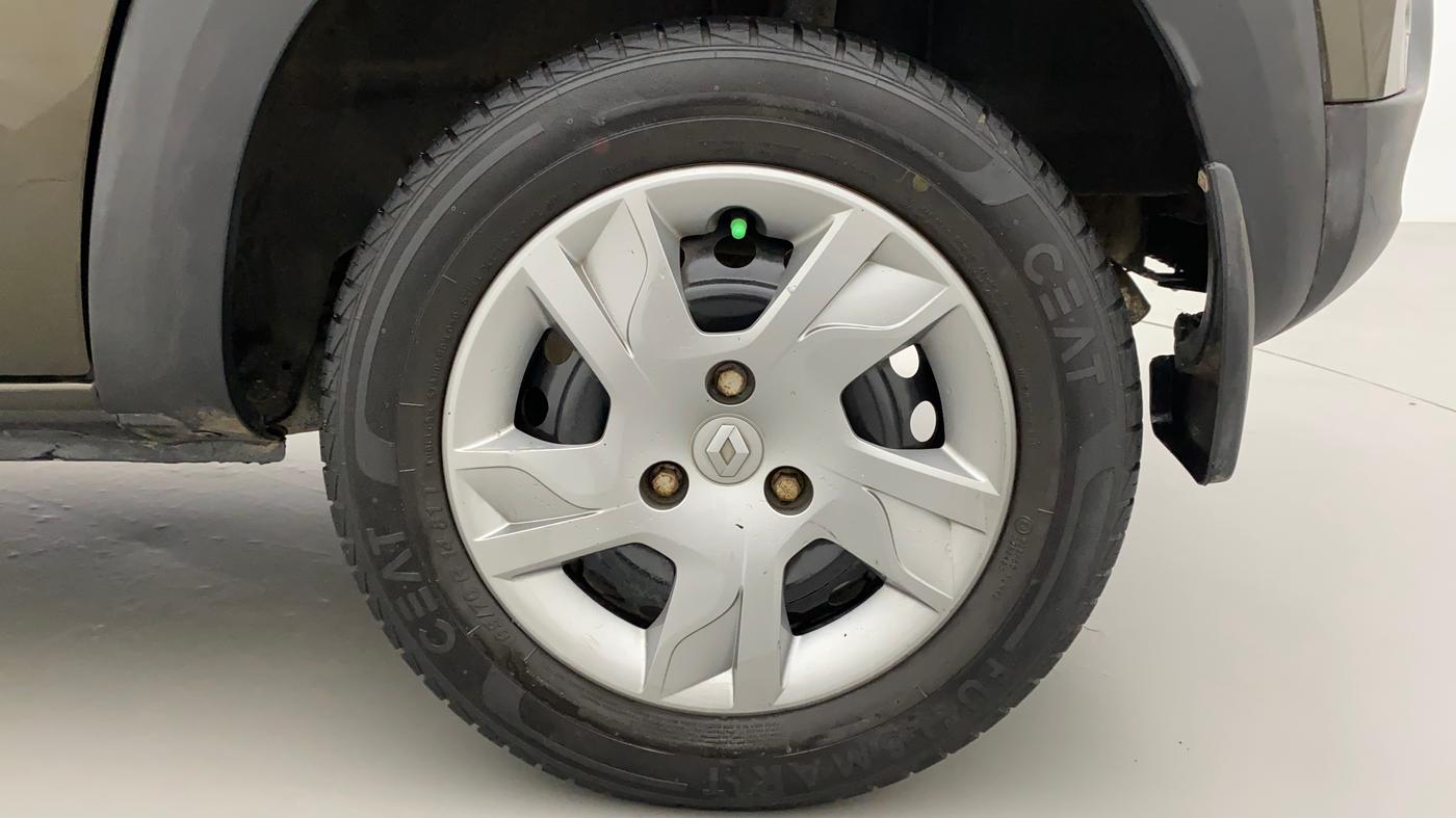 2019 Renault Kwid RXT 1.0 AMT (O), Petrol, Automatic, 32,432 km, Left Rear Wheel