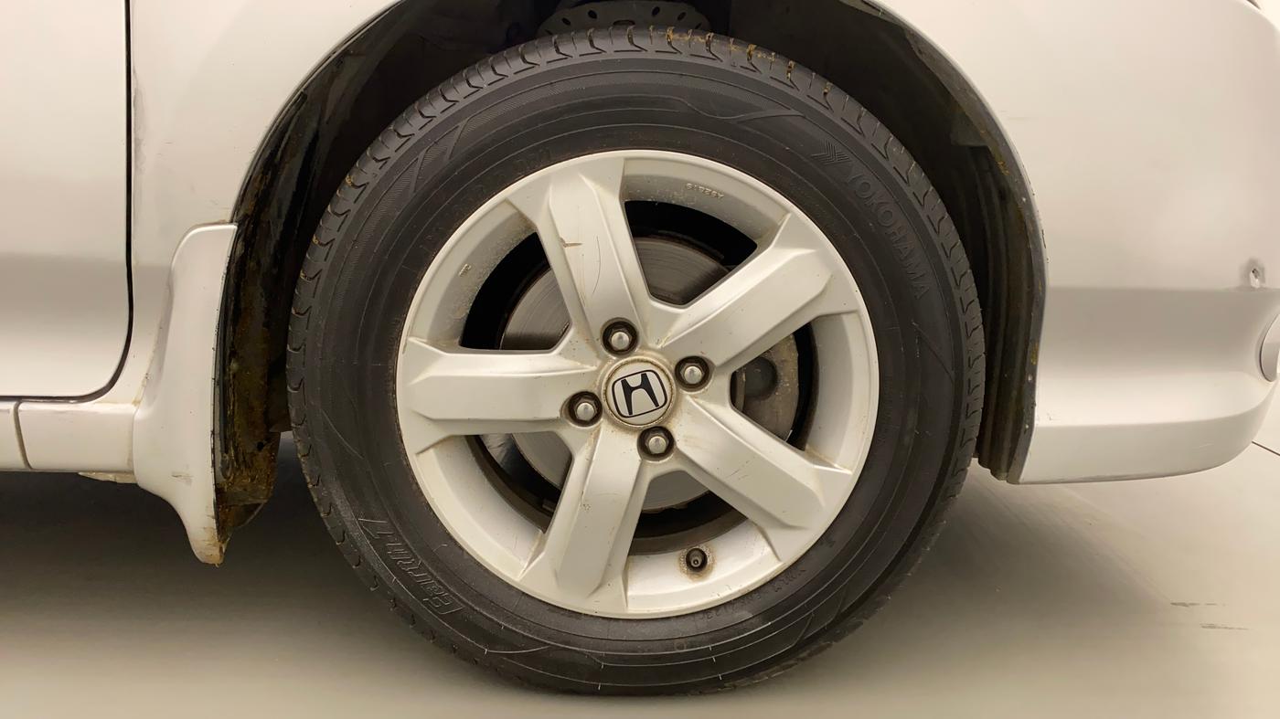 2011 Honda City 1.5L I-VTEC V MT, Petrol, Manual, 1,18,087 km, Right Front Wheel