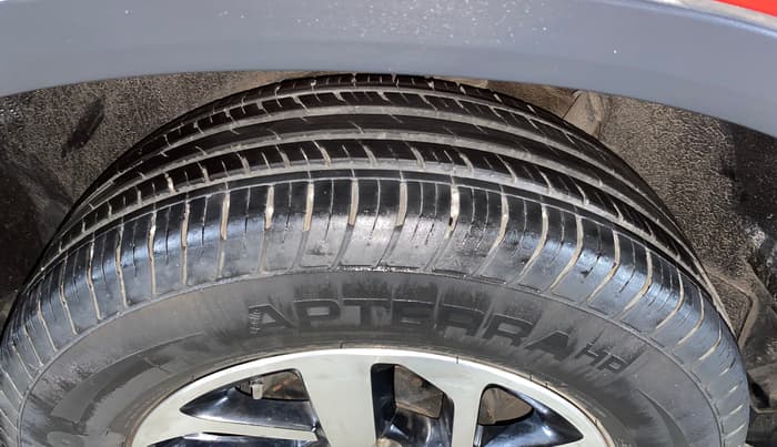 2020 Tata Harrier XZA PLUS 2.0L DUAL TONE, Diesel, Automatic, 13,056 km, Right Rear Tyre Tread