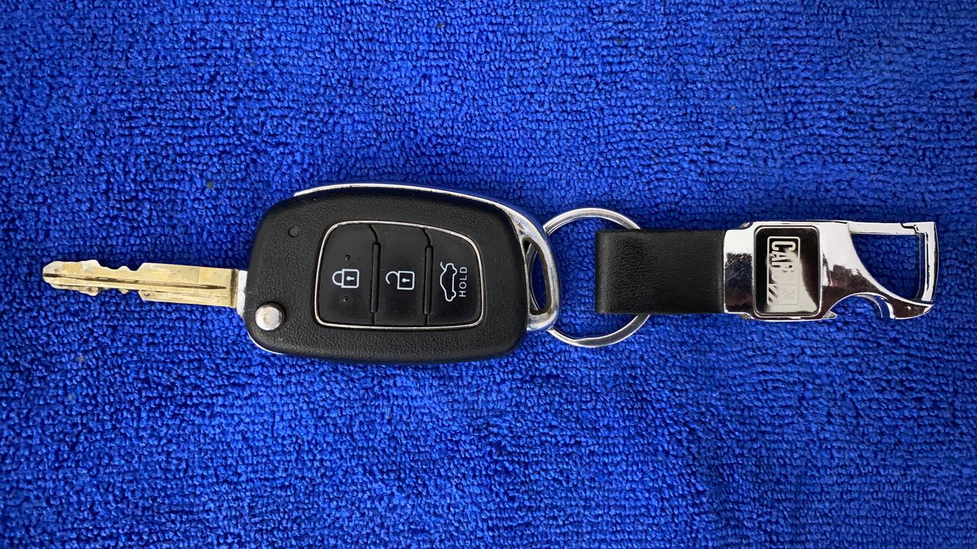 2019 Hyundai Xcent SX 1.2, CNG, Manual, 78,695 km, Key Close Up
