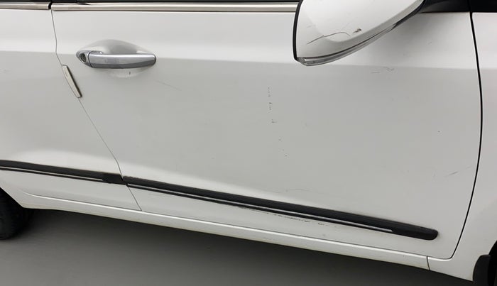 2019 Hyundai Xcent SX 1.2, CNG, Manual, 78,695 km, Driver-side door - Minor scratches