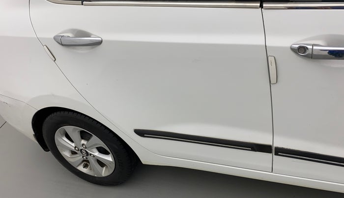 2019 Hyundai Xcent SX 1.2, CNG, Manual, 78,695 km, Right rear door - Minor scratches
