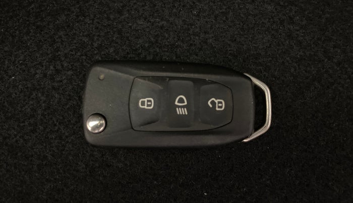 2022 Tata Tiago XZA PLUS PETROL, Petrol, Automatic, 13,693 km, Key Close Up