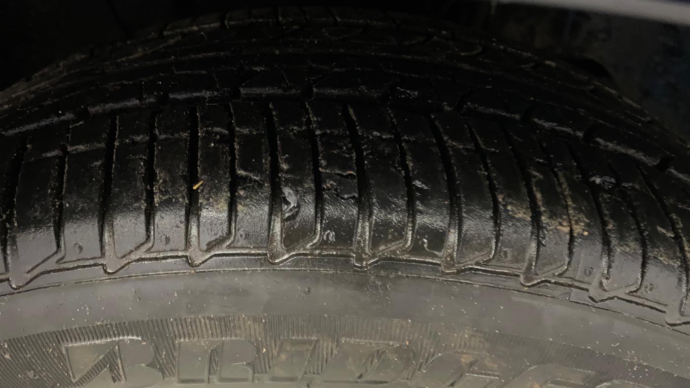 2022 Tata Tiago XZA PLUS PETROL, Petrol, Automatic, 13,693 km, Right Front Tyre Tread